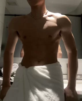 04健身男孩